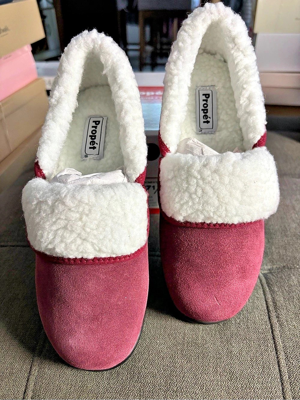 Propét Colbie Slip-On Slipper Women's Wine Red & White US 7.5 W